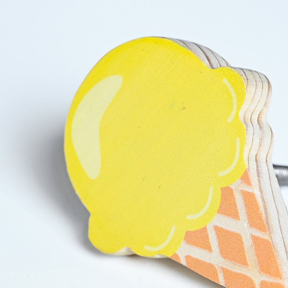 Handmade Pine Wood Yellow Ice Cream Knob for Kids